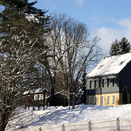 Apfeltraum-Erzgebirge Apartment Нойхаузен Екстериор снимка